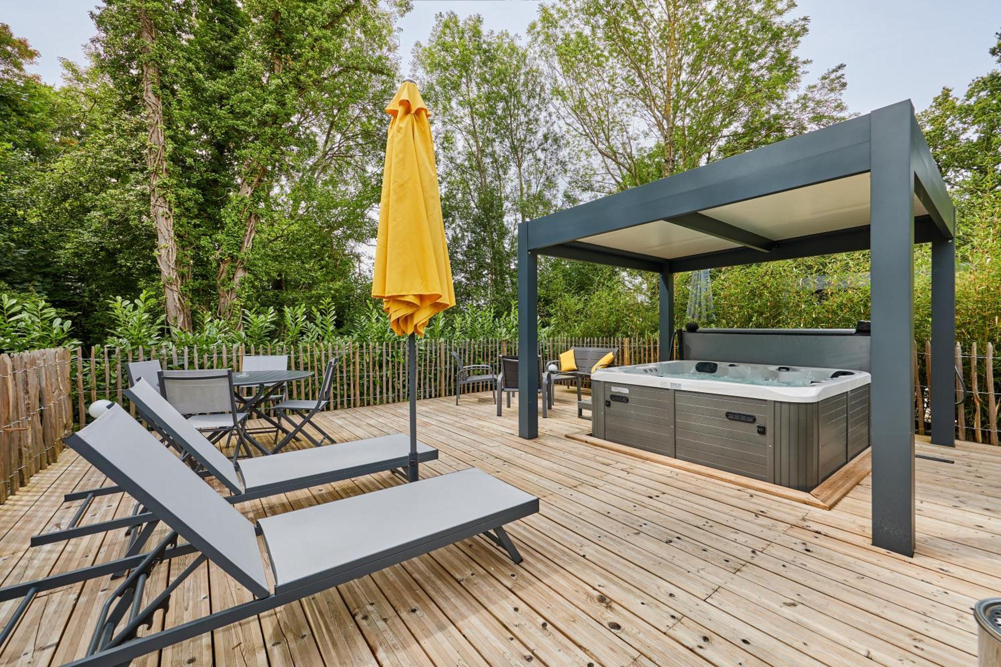 Domaine Du Gros Chene - Terrasses Avec Jacuzzis Privatifs Lejlighed Ablon Eksteriør billede