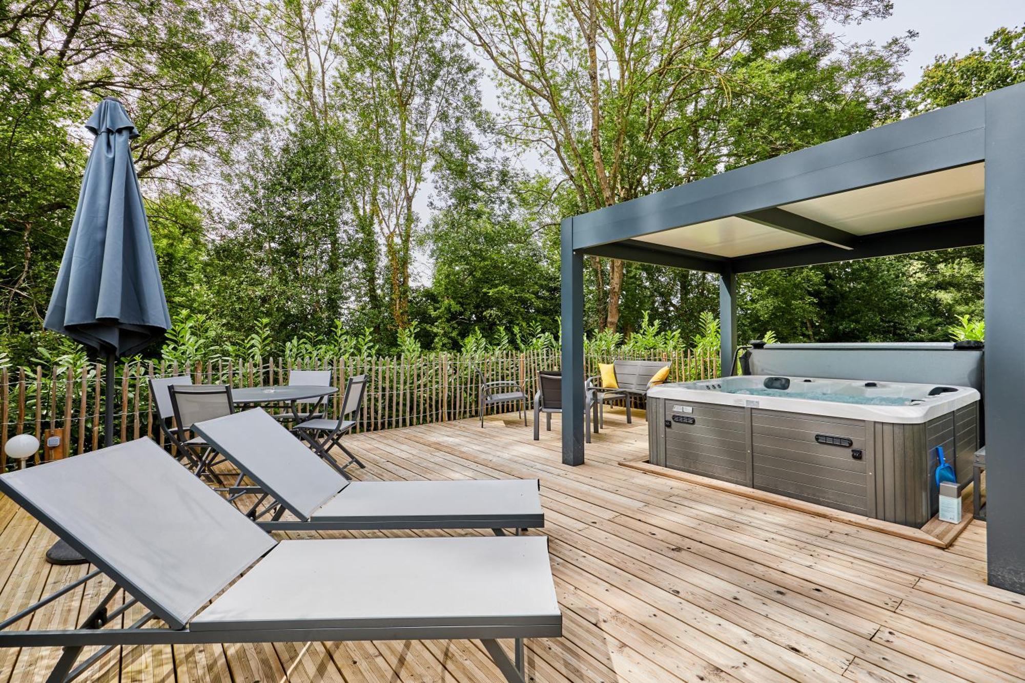 Domaine Du Gros Chene - Terrasses Avec Jacuzzis Privatifs Lejlighed Ablon Eksteriør billede